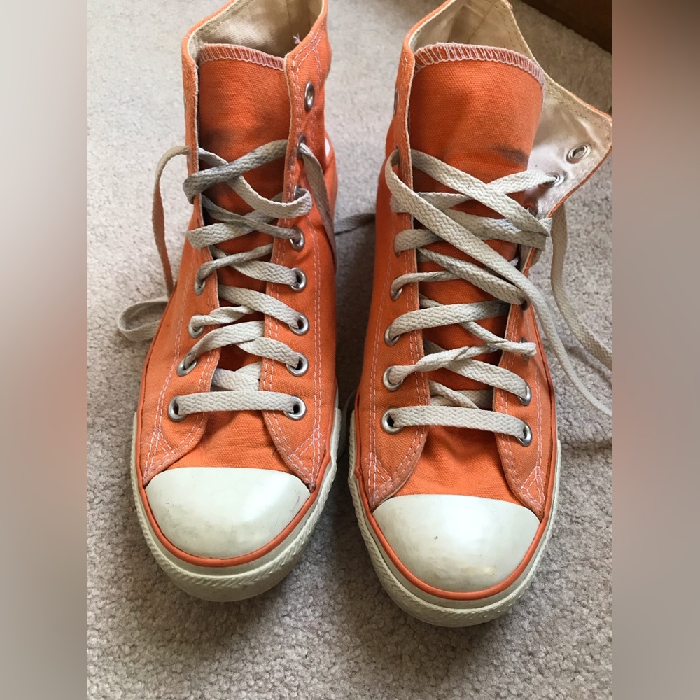 Orange Converse Chuck Taylor All Star High Tops size 7 men/9 women